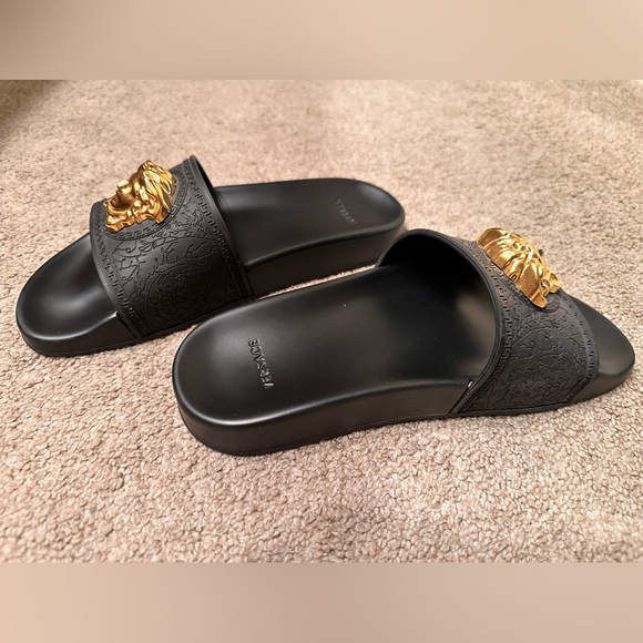 Versace Women Medusa Slides size 36 - Picture 10 of 11
